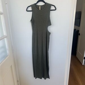Olive Green Sleeveless Midi Dress